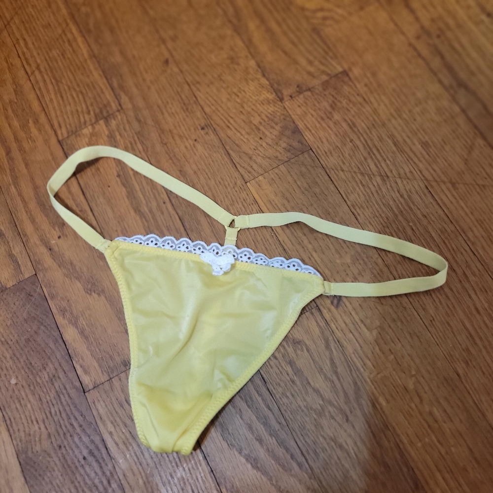 Vintage Victoria's‎ Secret  yellow string thong Panties Underwear one size
